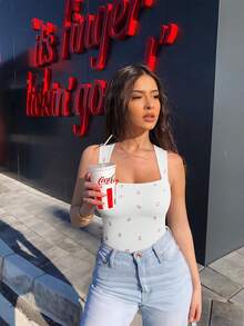 OQQ 3 Piece Bodysuits For Women Sexy Ribbed Strappy Square Neck Stretch Tank Tops Bodysuits - 酪梨綠,香芋紫,玫瑰米,黑,紅,玫瑰白 - 查看 4