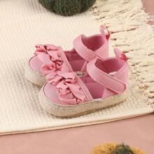 A Pair Of Infant Girl Shoes With Hook And Loop Closure Design, Cute Lace Sandals Suitable For Summer - Pink - View 6