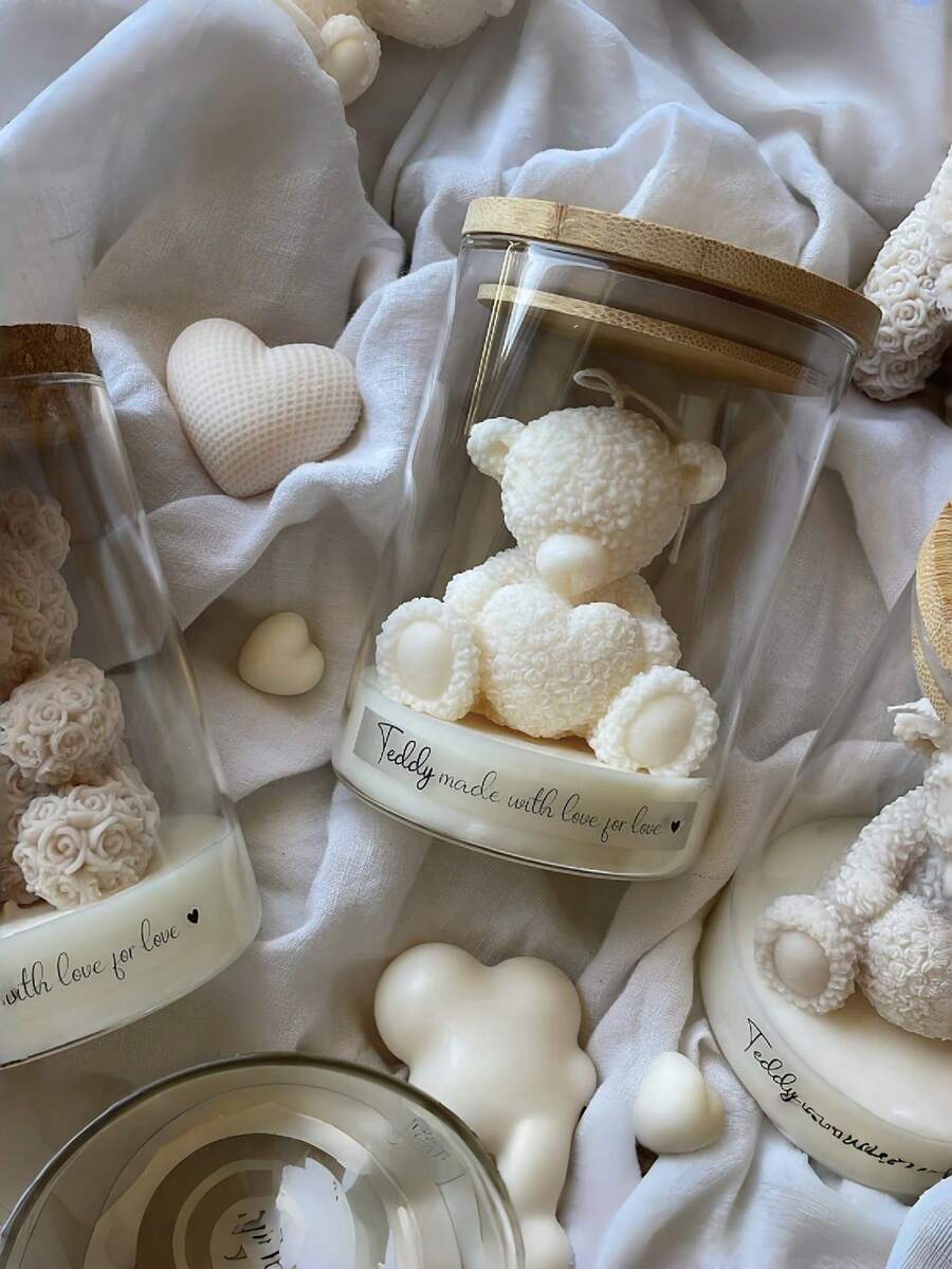 10cm (3.94 Inch) Diameter X 12cm (4.72 Inch) Height Heart-Shaped Bear Candle In Glass Cup, Long-Lasting Fragrance, Handmade Soy Wax Scented Candle - Multicolor - View 1