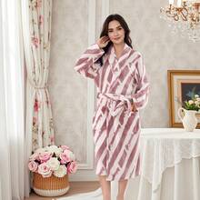 1件爱心条纹浴袍，春夏时尚简约条纹珊瑚绒加大码长袖连帽浴袍，柔软亲肤速干女士长款浴袍 - 彩色 - 查看 13