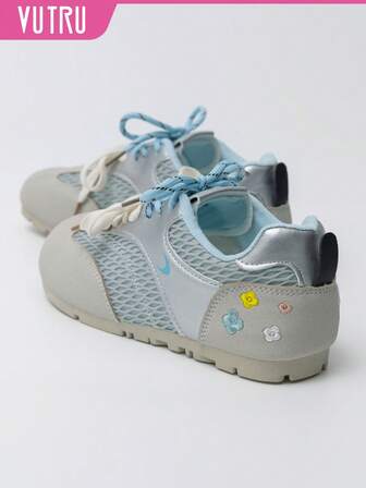 VUTRU รองเท้ากีฬาแบบลำลองปลายเท้ากลม ตาข่าย เหมาะสำหรับฝึกซ้อม วิ่ง และสวมใส่ในชีวิตประจำวัน