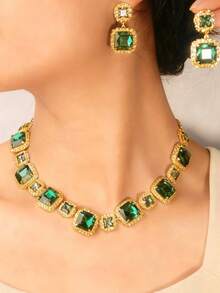 الأخضر الذهبي