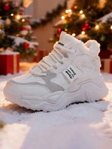 Women's Fleece-Lined Winter Snow Boots, Low-Cut Ankle Hiking Shoes, Wear-Resistant Tread, Warm Lining - White - View 2