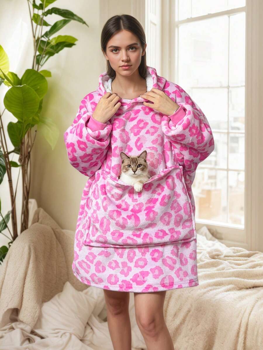 1pc Flannel Blanket With Sleeves, Winter Hooded Sweatshirt, Wearable Blanket With Giant Pockets, 3 Pocket Entries On Left, Right And Top Sides, Suitable For Adults And Small Pets