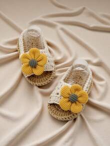 1 Pair Crochet Infant Sandals With Yellow Sunflower, Handmade Shoes, Beige