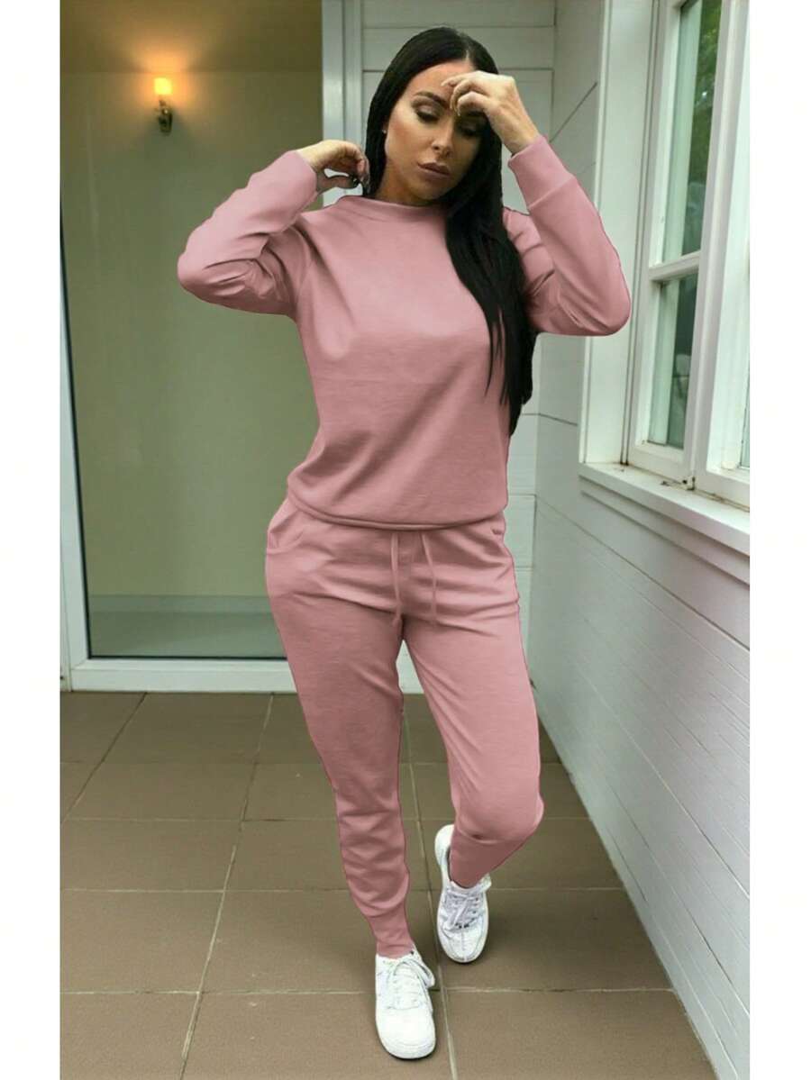 Conjunto De Dama Deportivo y Casual Ideal Para Un Estilo Relajante De Pants y Sudadera Que Ofrece La Mayor Comodidad #SensaciónDelujo #EstiloRomanticoDeSanValentín