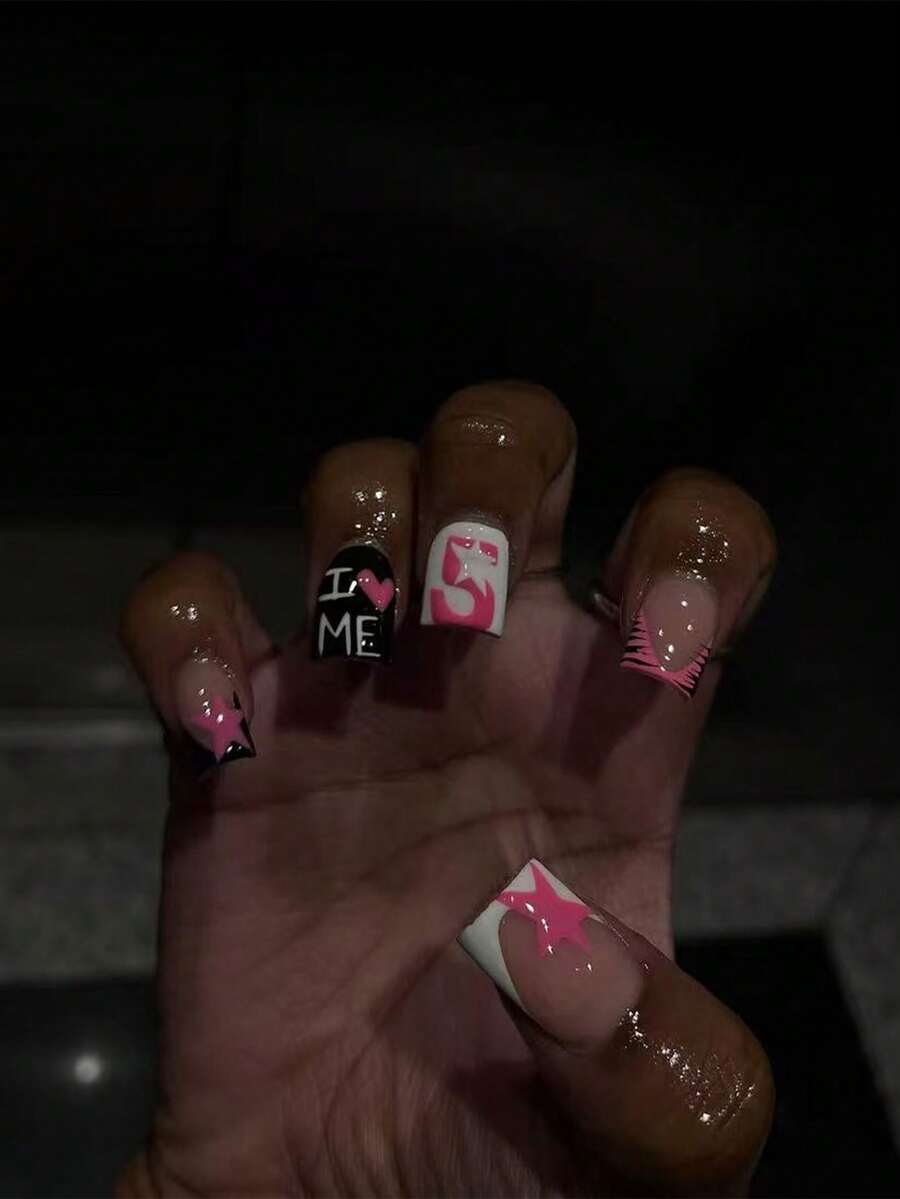 24片短方形豹纹粉白法式压花美甲贴纸，饰有爱心、星星和星期五图案，可爱少女风，完美贴合指甲，套装包含1瓶果冻胶和1把指甲锉，适合女性和女孩日常佩戴及各种派对场合的美甲用品。 - 彩色 - 查看 1