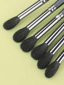 1/3/6 高光泽鼻影刷、蓬松眼影混合刷，可轻松混合眼影，也可用于定妆遮瑕粉，打造柔焦效果。 - 彩色 - 查看 5