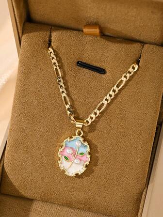 1件欧美风格新款珍珠镶嵌仿珐琅工艺小吊坠项链，适合叠戴，乡村风格，是圣诞节、感恩节、万圣节、母亲节、情人节、送给朋友、洗礼、日常佩戴和祈祷的理想礼物。