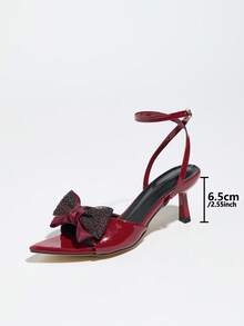 Giày cao gót nữ, phù hợp cho mùa xuân, mùa hè, tiệc đêm, du lịch, mua sắm, tụ tập, sàn diễn, đi làm, tiệc sang trọng, ngày lễ tình nhân, quà tặng Tết Nguyên đán. Đặc điểm: Nơ ren 3D, mũi nhọn, quai đeo mắt cá chân có thể điều chỉnh, gót nhọn, màu trơn, hoàn thiện gương, chất liệu thoải mái, phù hợp với váy mùa thu, váy dạ hội, trang phục cô dâu, trưởng thành, đa năng, màu đỏ tía - Màu Đỏ Sâu - Xem 8