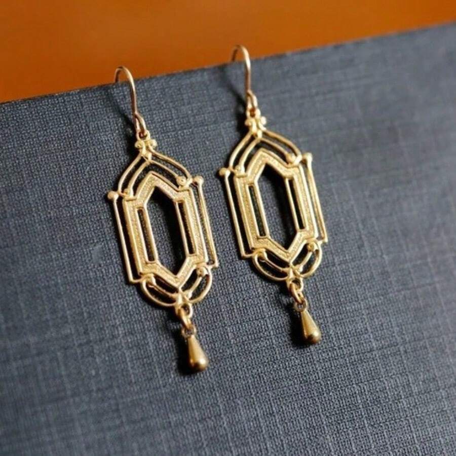 New Hot-Selling Women's Earrings, A Pair Of Popular Retro Fashion Creative Women's Earrings - 金色 - 查看 1