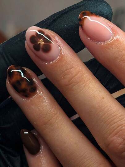 24pcs Oval Leopard Print French Acrylic Nail Stickers Set, Perfect Fit, Includes: 1pc Jelly Gel And 1pc Nail File. Easy To Wear, French Manicure, Suitable For Women's Daily Work, Parties And Other Occasions.