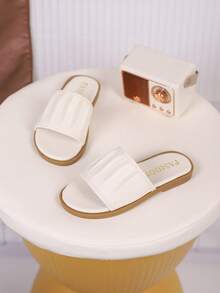儿童时尚夏季户外拖鞋，方头平底鞋，凉鞋，新款女童鞋，极具吸引力的沙滩鞋 - 米色 - 查看 4