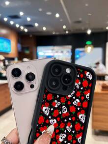 Funda para teléfono con diseño de calavera, rosa y corazones. Compatible con teléfonos ,  17,  16 Pro Max,  15 Pro Max,  13 y  12. Resistente a caídas, agua y arañazos. Un regalo ideal para familiares, amigos, seres queridos, parejas y para Navidad. - Negro - Ver 3