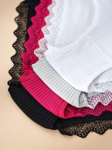 4件装网红热销女士纯棉内裤，罗纹蕾丝边饰，可爱甜美风格，时尚独特设计，黑、白、灰、红四色可选，适合日常休闲穿着，百搭仙气，优雅百搭。