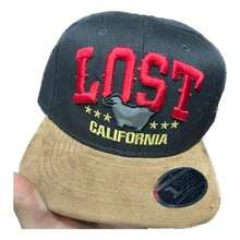 Kit 2 Boné Lost California Promoção Aba Reta Fitão Em Couro - Multicolorido - Visão 3