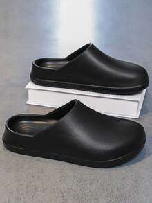 Sandalias de pareja para vacaciones en la playa, de suela gruesa, ligeras y antideslizantes, con suela suave para hombres. Pantuflas antiolores y sin deslizamiento, zuecos de slip-on para hombres - Negro - Ver 5