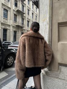 Luxurious Vintage Fashion Women's Thick Warm Jacket With Faux Fur Collar, Winter Coat, Soft Plush Fur - Brown - View 4