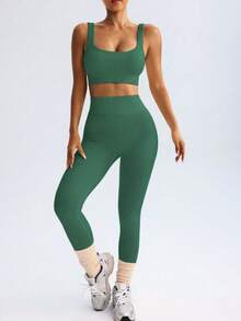 Fitness Set In Ribbed, Thick Polyamide - Top And Leggings - High Compression - Green - View 5