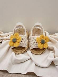 1 Pair Crochet Infant Sandals With Yellow Sunflower, Handmade Shoes, Beige