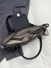 冬季新款迷你时尚手提包，采用撞色设计，尼龙防水面料，单肩包、方形包和蔬菜篮包款式，适合通勤上班、聚会和假日约会。尺寸：长12.6英寸*宽4.3英寸*高7.9英寸 - 咖啡 - 查看 5