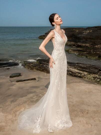 Elasola HEARBOBO Elegant Sleeveless Deep V Neck Long White Wedding Dress With Contrast Mesh Details Boho Classy Vacation Bridal Gown