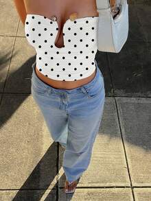 Top court à épaules dénudées à pois pour femmes, en tissu maille froncé, ourlet moulant sans manches, mode d'été - Noir et Blanc - Voir 5