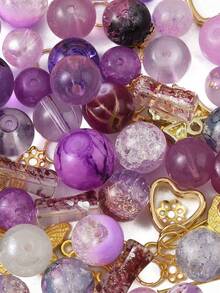 一套DIY配件包，包含50克玻璃珠、40个铁针、2条扭链、6个合金吊坠、2个珠框和20个铁珠帽及开口圈，颜色可选：黑色/白色/紫色/粉色/青柠绿，尺寸：5.5~16x6~11.5x6.5~10.5毫米，孔径：1.2~1.6毫米 - Glass - 查看 9