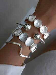 4pcs Vintage Exaggerated Luxurious Geometric Wide Face Design Women Metal Bangle Set, Suitable For Daily Wear And Gift - Silver 8 - View 5