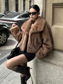 Luxurious Vintage Fashion Women's Thick Warm Jacket With Faux Fur Collar, Winter Coat, Soft Plush Fur - Brown - View 3