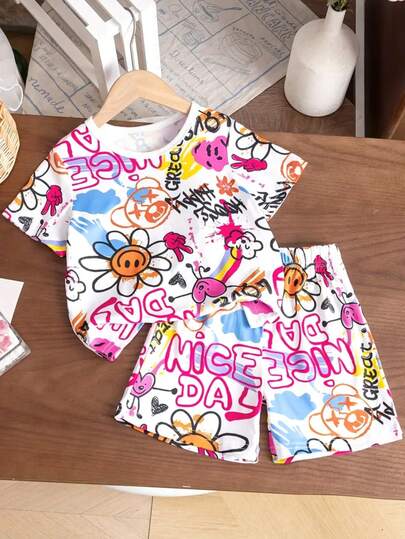 2pcs/Set Young Girl Playful Heart & Face Print Short Sleeve T-Shirt And Shorts, Comfortable Casual Outfit Suitable For Daily Wear And Outdoor Party, Perfect Choice