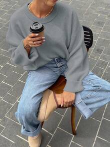 Nuevo suéter de punto minimalista de unicolor con cuello redondo y manga larga para mujer, para otoño e invierno, nuevo suéter casual para ir al trabajo, suave y cómodo, holgado, top de moda para Año Nuevo