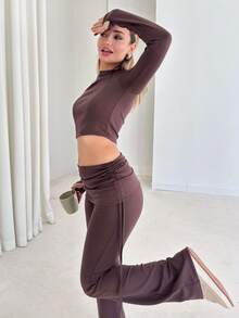 女士秋季时尚休闲运动套装 圆领长袖上衣 高腰抽绳褶皱喇叭裤 两件套 - 棕色 - 查看 1