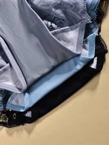 3pcs/Pack - Plus Size Women's Solid Color Lace Patchwork Comfortable Smooth Fabric Panties - Multicolor - View 3