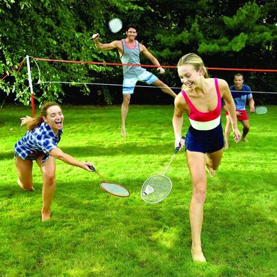 Badminton Net Sets - Outdoor Backyard + Beach Badminton Net + Equipment Set - (4) Rackets + (2) Birdies + ...
