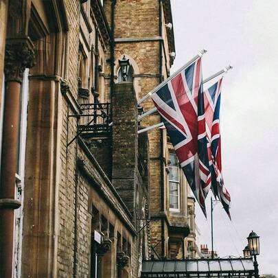 Stainless Steel 6FT Wall Mounted Flag Pole Kit With Mounting Bracket Set,Flag Pole Stainless Steel Flag Pole Kit With Rings & Holder Adjustable Length|Easy To Assemble|Durable(No Flag)