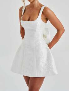 Onicee 夏季连衣裙，白色优雅纯色派对方领露背蝴蝶结A字吊带连衣裙，适合情人节、约会、聚会、派对、旅行、度假、海滩等场合。 - 白色 - 查看 4