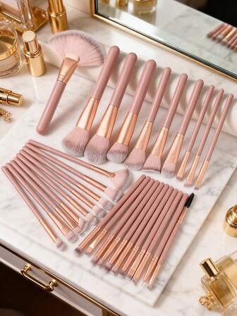 30pcs Makeup Brush Set,Powder Brush Contour Brush Blush Brush Highlight Brush Eyeshadow Brush Eyebrow Brush Eyelash Brush Shadow Brush Blending Brush Smudge Brush,Makeup Tools With Soft Fiber For Easy Carrying,Brush For Travel,Gift For Women&Girls.,Brush Set,Makeup Brush Kit,Make Up Brush Set,Make Up Set Complete,Makeup Brush Set,Complete Makeup Kit,Brush Kit,Brushes Makeup Set,Makeup Gift Set,Set