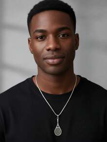 时尚不锈钢网球拍吊坠项链，男女皆宜，可作圣诞礼物、新年礼物、生日礼物、朋友礼物或节日礼物。