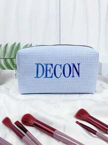 1 Túi đựng đồ trang điểm du lịch thêu tùy chỉnh, quà tặng tiệc lễ, chất liệu vải họa tiết bánh quế + thêu tên cá nhân, cọ trang điểm, gương trang điểm và hộp đựng son môi, tiện lợi khi đi du lịch và đi làm. Thích hợp để đựng mỹ phẩm, văn phòng phẩm, phụ kiện xe hơi, quà tặng, sắp xếp đồ dùng hàng ngày, kết hợp đồ trang điểm và đồ dùng vệ sinh cá nhân. - Nhiều màu - Xem 8