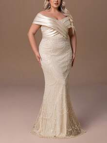 Faeriesty 这款优雅的女士正式晚礼服采用露肩领口、全身亮片鳞片、鱼尾裙摆、交叉露背系带和修身剪裁，适合婚礼、红毯盛会、正式晚宴、盛大舞会和慈善活动等场合。 - 香檳色 - 查看 5