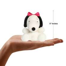 Aurora® Palm Pals™ Peanuts  Sister Belle™ 5 Inch Stuffed Animal Toy - trắng - Xem 5