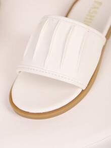 儿童时尚夏季户外拖鞋，方头平底鞋，凉鞋，新款女童鞋，极具吸引力的沙滩鞋 - 米色 - 查看 8