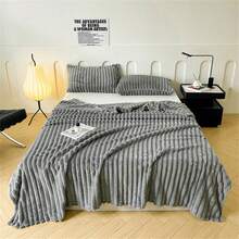 1 st vit mjuk varm fleecefilt, lämplig för säng, kontorslur, luftkonditionering, lakan - Mörkgrå - Visa 9