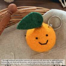 1个毛毡蔬果模型装饰吊坠，可作钥匙扣、包包挂饰、礼品、派对餐桌装饰、摄影道具，可定制Logo，适用于超市/酒吧/橱窗展示、家居/阳台/花园装饰、DIY配件 - 彩色 - 查看 18