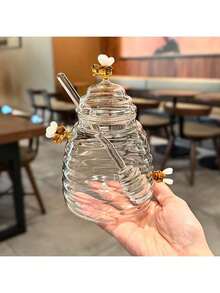 1pc Elegant Bee Themed Honey Pot With Integrated Spoon - High Borosilicate Glass Container, Airtight Lid - Heat & Impact Resistant, Suitable For Kitchen, Pantry, Dining Table - Bee Decor - Bee Themed Decor - Bee Themed Kitchen Decor, Pantry Organization, Floral Pattern, Premium Kitchenware, Syrup Dispenser, Ideal Gift For Cooking Enthusiasts