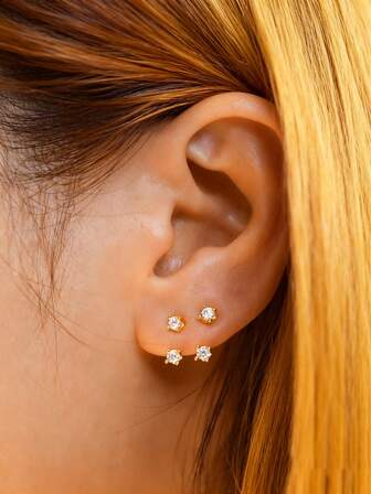 EleRunis 1 Stück 925 Sterling Silber Hypoallergen Klassisch 4 Krallen Fassung Diamant Creolen Knorpel Helix Piercing Manschette Ohrringe Feiner Schmuck für den täglichen Gebrauch, Freundschaft, Hochzeit, Party, Valentinstag