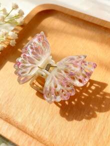 1 قطعة مشبك شعر إبداعي على شكل فراشة، مشبك شعر من الراتنج الحلو على شكل فراشة، مشبك حجم شعر كبير ثلاثي الطبقات، هدايا جوارب ، هدايا للنساء، هدايا عيد الميلاد، هدايا للبالغين، إكسسوارات الشعر، إكسسوارات النساء، هدايا عيد الميلاد للنساء، إكسسوارات الشعر للكريسماس، أفكار هدايا للنساء، هدايا جوارب للجمال