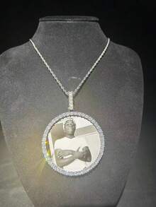 1pc Customized Photo Super Large Frame, Men's Hip Hop Pendant Frame, Brass Zirconia/Alloy Rhinestone Decor ,For Family, Personalized Gift, Iced Out, Memory Medallion - Large Photo Frame - View 5