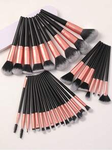 MAANGE 32pcs Professional Facial Makeup Brush Set ,32 Travel Makeup Brushes, Such As Foundation Brushes, Face Brushes, Highlighter Brushes, Powder Brushes, Blush Brushes, Concealer Brushes, Contour Brushes, Nose Shadow Brushes - Multicolor - View 2